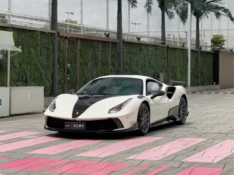 Ferrari 488, 2019