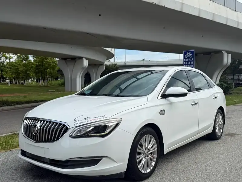 Buick Excelle, 2015