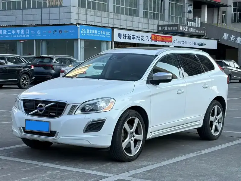 Volvo XC60 (Import), 2011