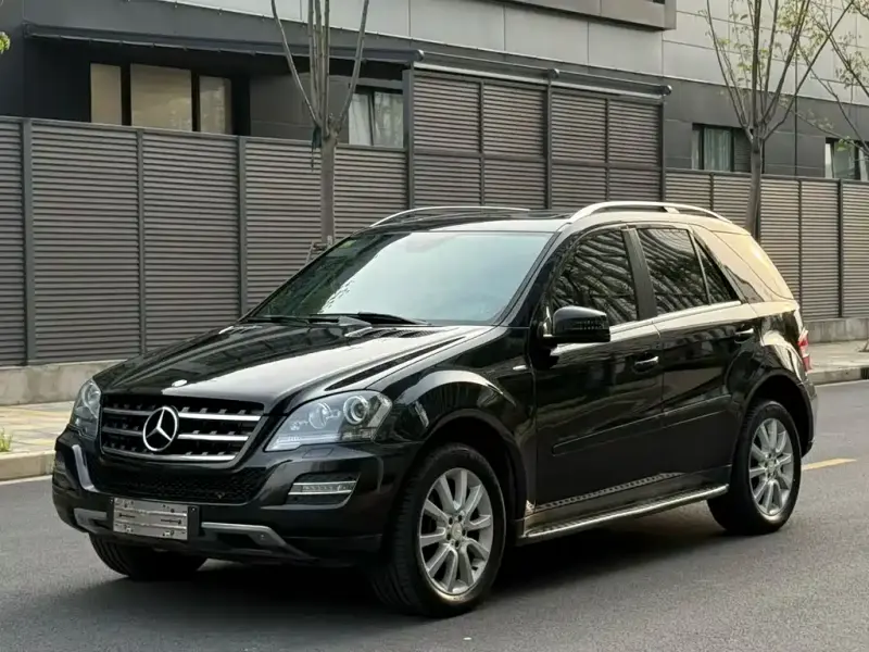 Mercedes-Benz M-Class, 2011