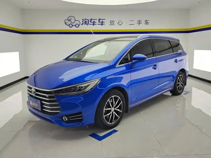 BYD MAX, 2018
