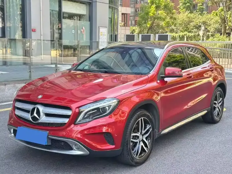 Mercedes-Benz GLA, 2015