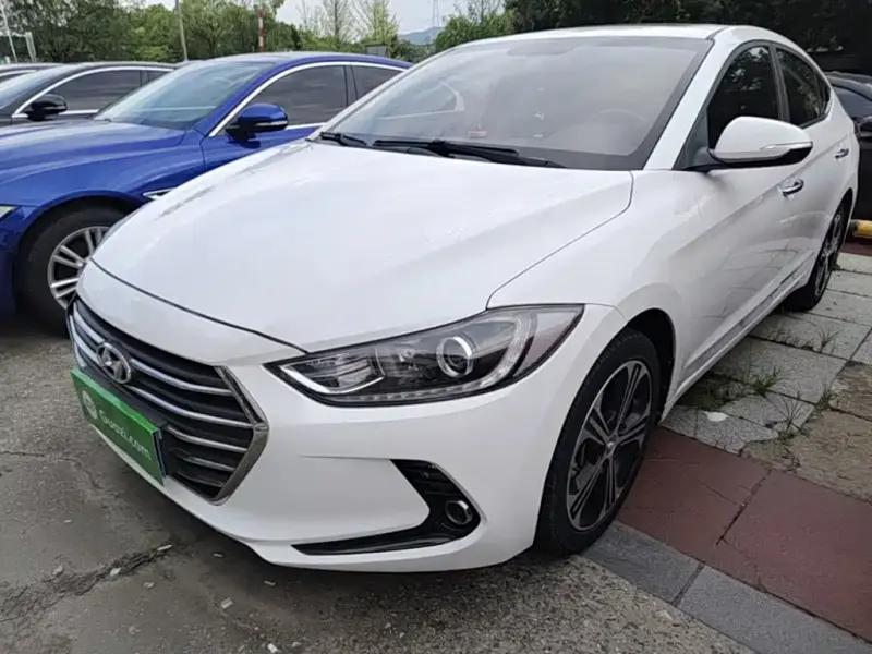 Hyundai Elantra, 2019