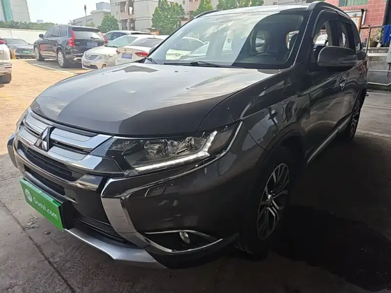 Mitsubishi Outlander, 2017