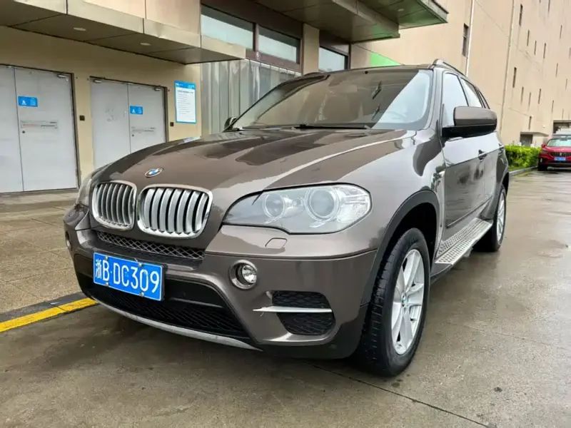 BMW X5 (Import), 2013