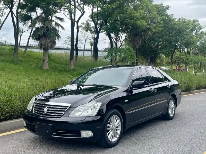Toyota Crown, 2008