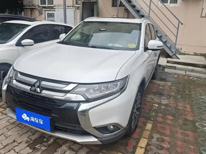 Mitsubishi Outlander, 2018