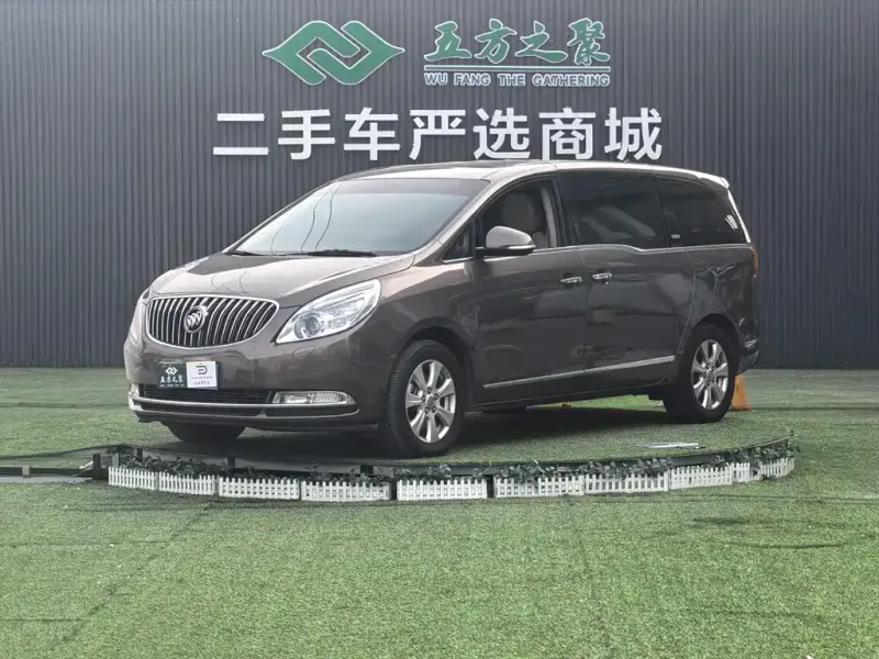 Buick GL8, 2015