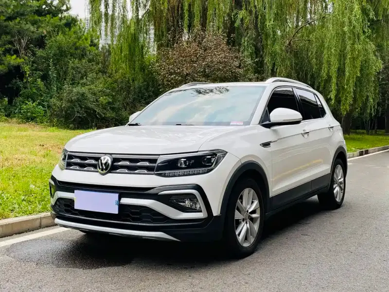Volkswagen T-Cross, 2020