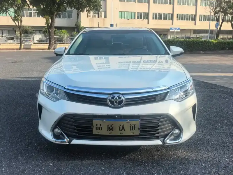 Toyota Camry, 2016