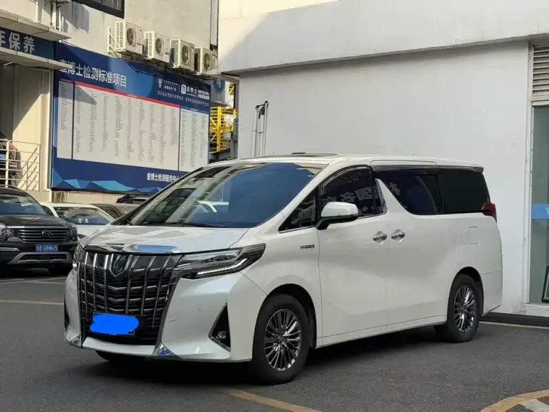 Toyota Alphard, 2021