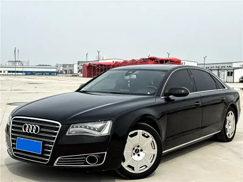Audi A8, 2013