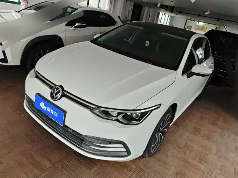 Volkswagen Golf, 2021