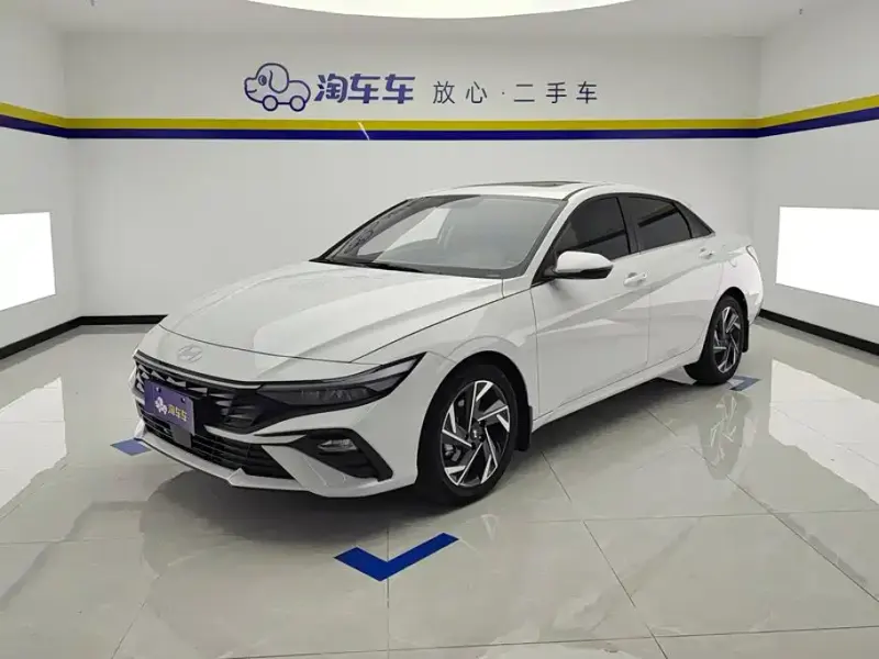 Hyundai Elantra, 2026