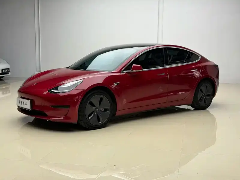 Tesla Model 3, 2021