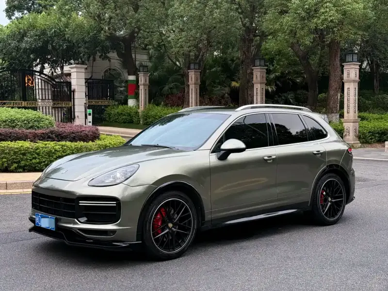 Porsche Cayenne, 2013