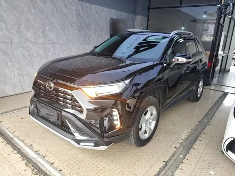 Toyota RAV4, 2024