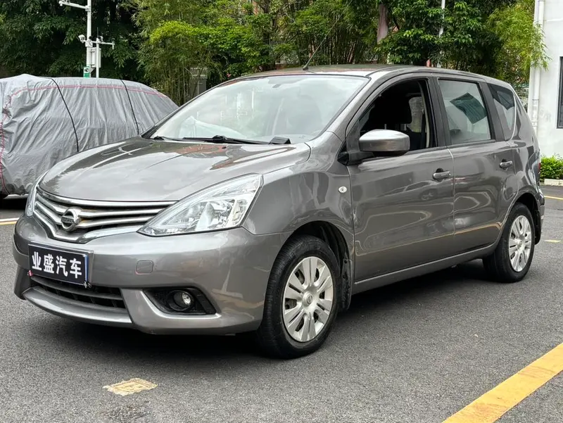 Nissan Livina, 2013