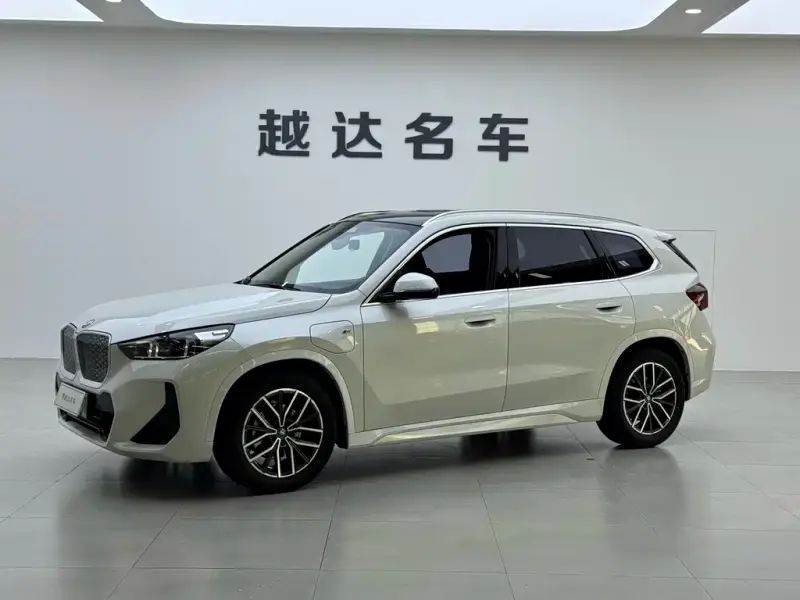BMW iX1, 2024