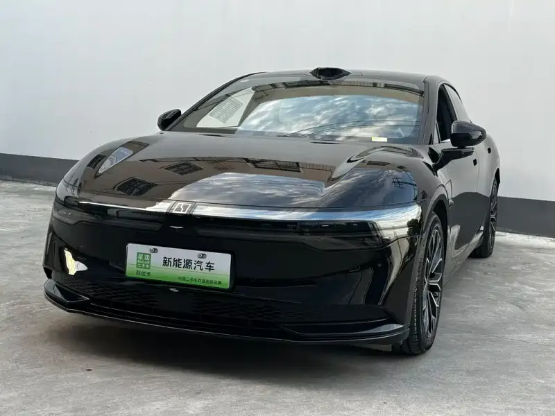 Zeekr 007, 2024