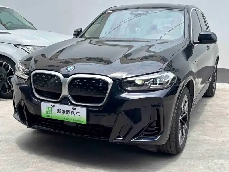 BMW iX3, 2024