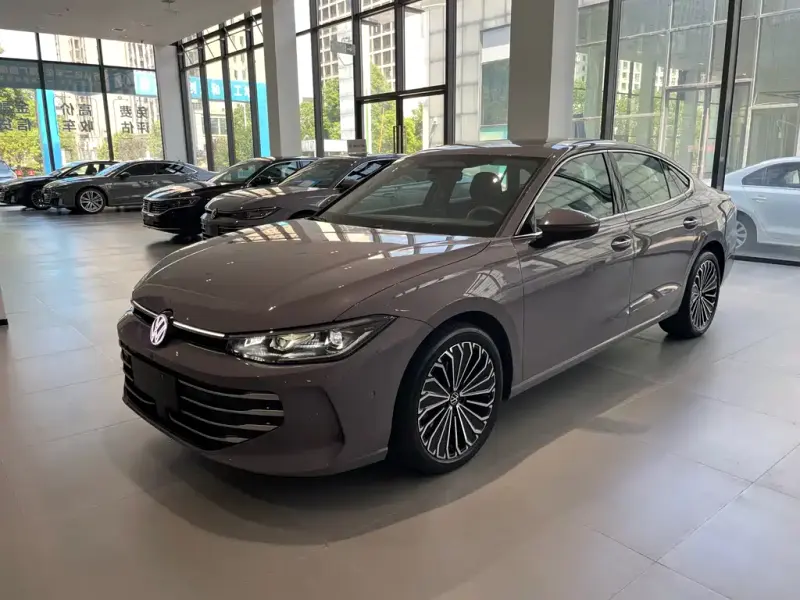 Volkswagen Passat, 2024