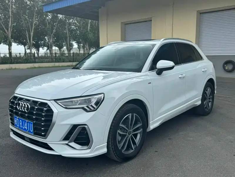 Audi Q3, 2022