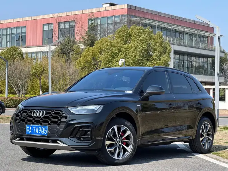 Audi Q5L, 2024