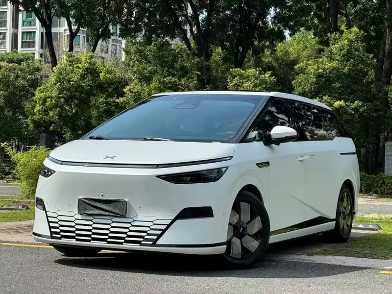 XPeng X9, 2024