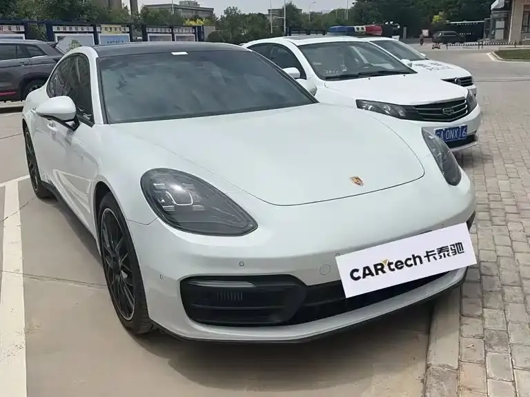 Porsche Panamera, 2021