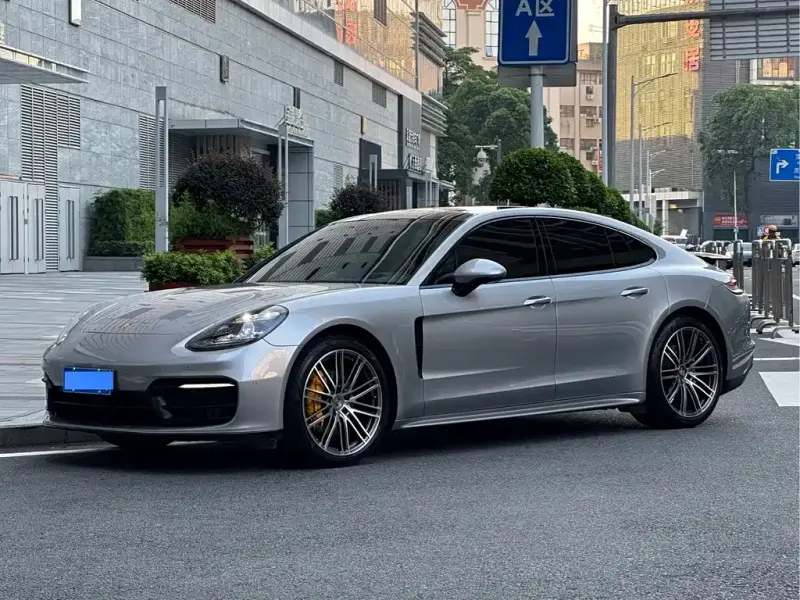 Porsche Panamera, 2021