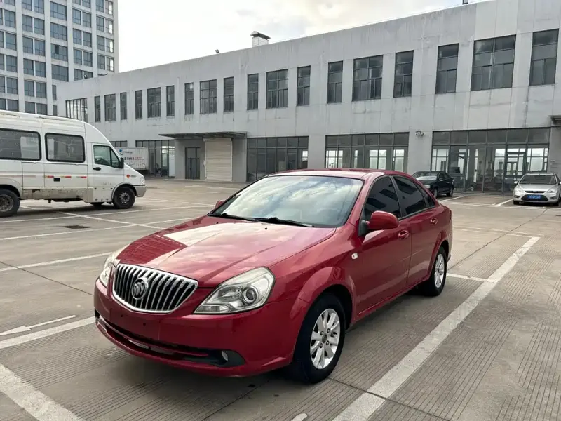 Buick Excelle, 2013
