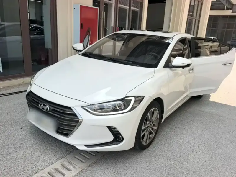 Hyundai Elantra, 2019