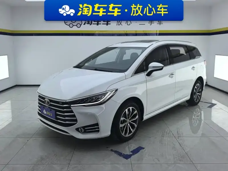 BYD MAX, 2019