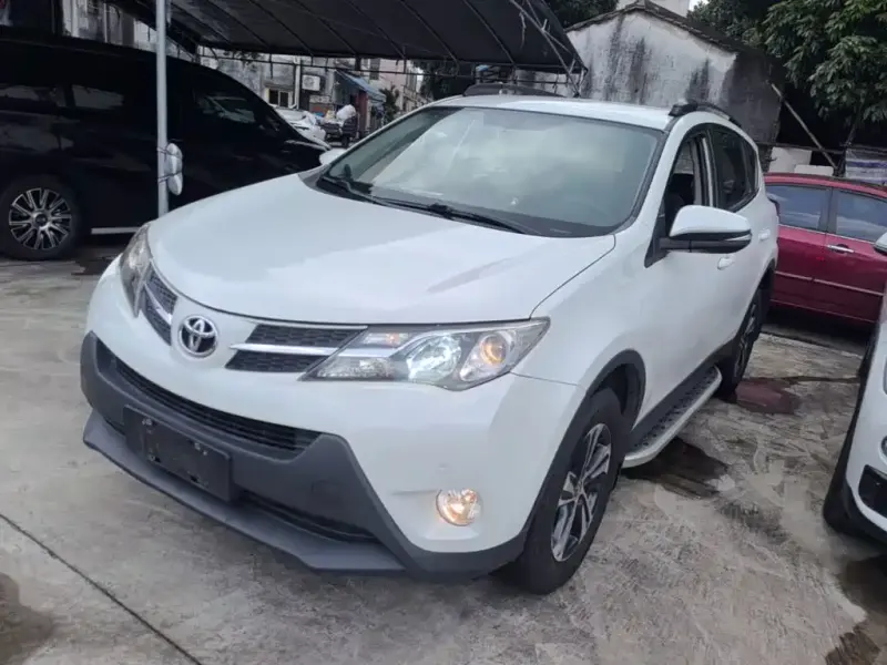 Toyota RAV4, 2015