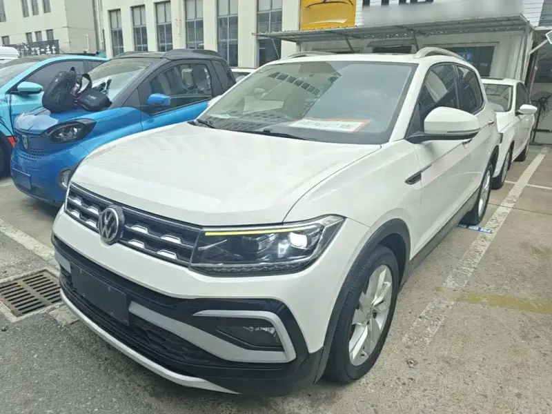 Volkswagen T-Cross, 2019