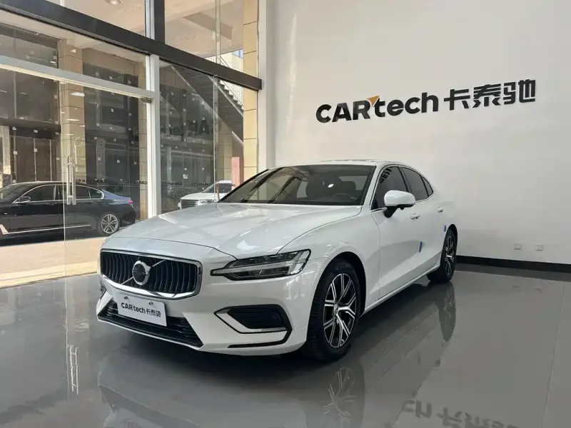 Volvo S60, 2023