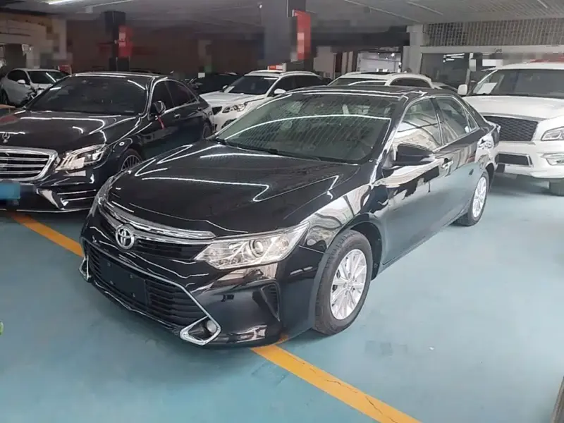 Toyota Camry, 2016