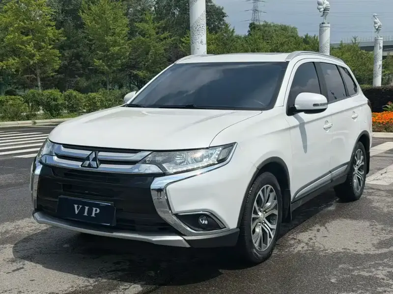 Mitsubishi Outlander, 2017