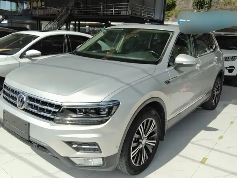 Volkswagen Tiguan L, 2017