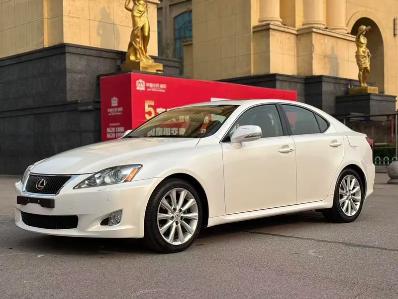 Lexus IS, 2009