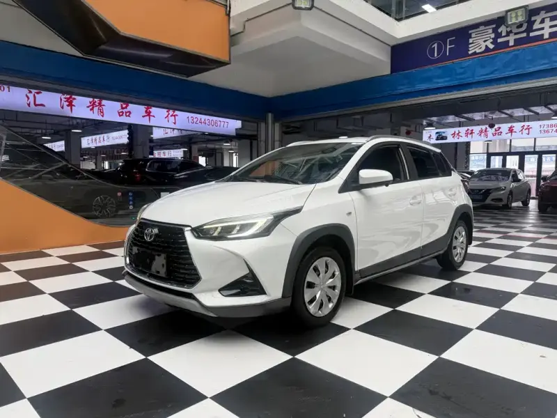 Toyota Yaris L, 2022