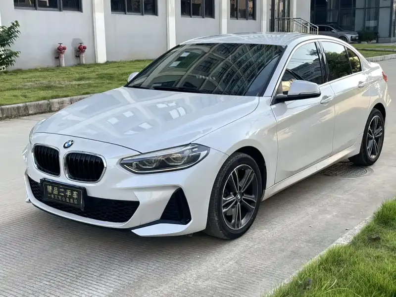 BMW 1 Series, 2021