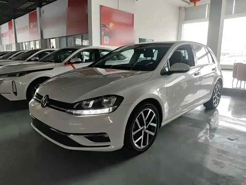 Volkswagen Golf, 2020