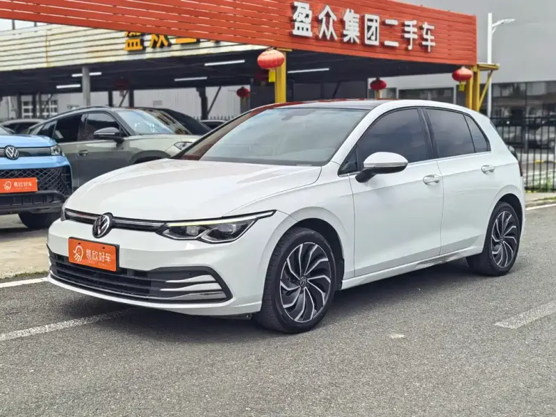 Volkswagen Golf, 2021
