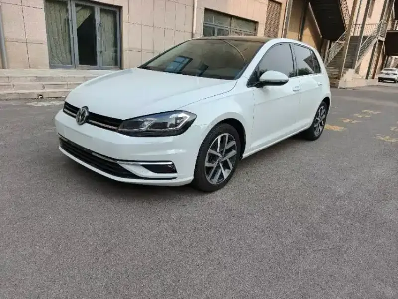 Volkswagen Golf, 2020