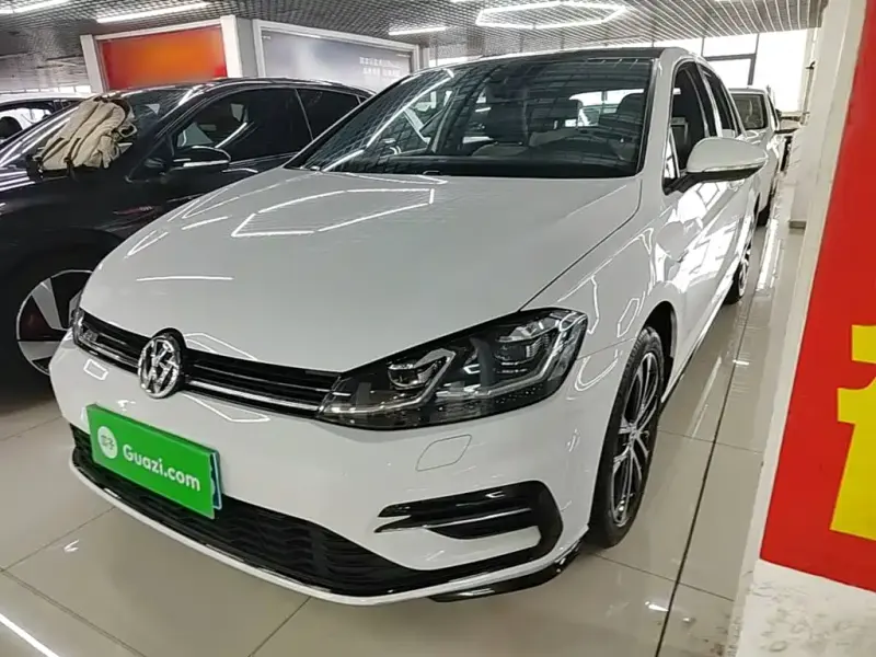 Volkswagen Golf, 2020