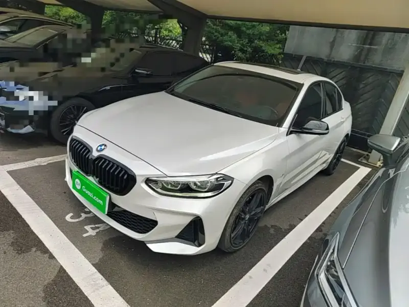 BMW 1 Series, 2022