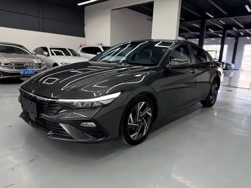 Hyundai Elantra, 2023