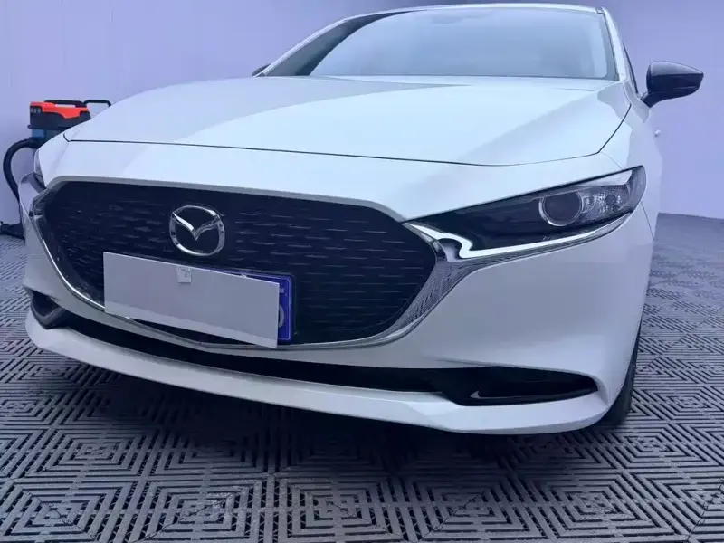 Mazda 3 Axela, 2022